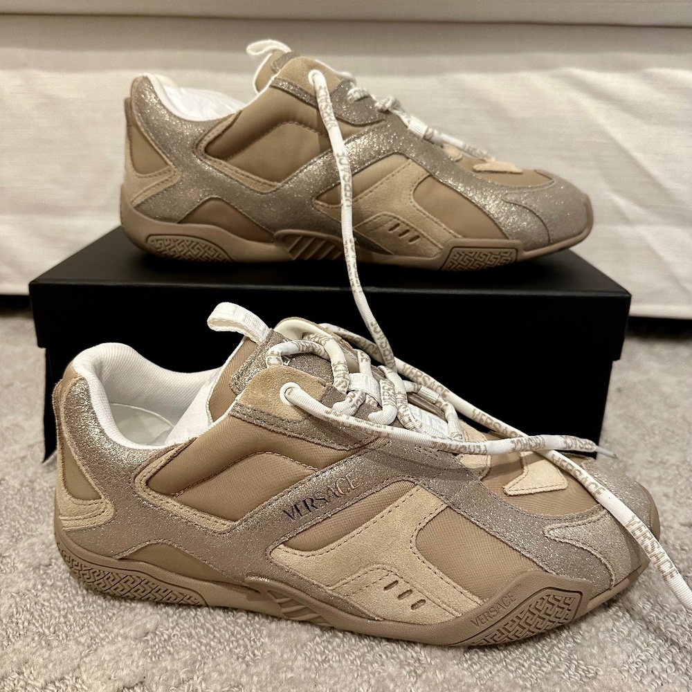 NIB Versace Women's Sneakers 9.5